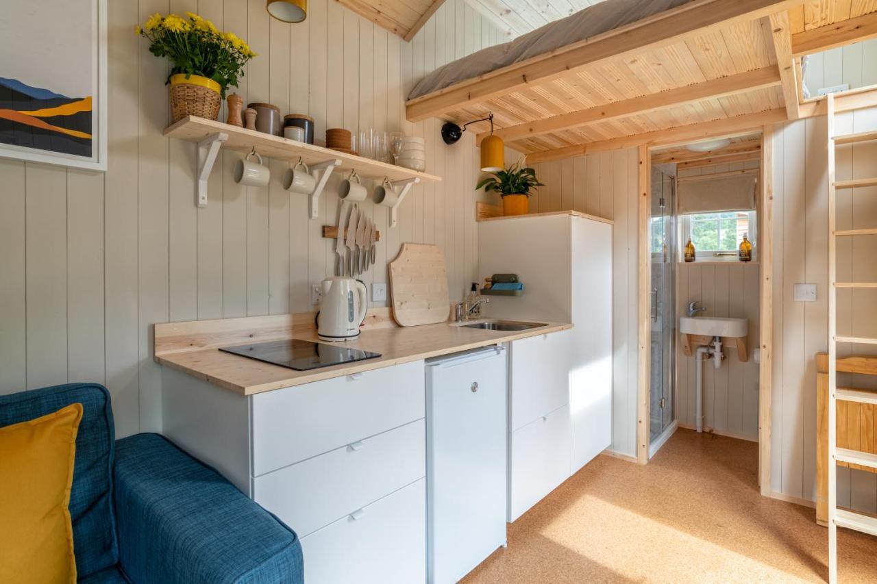 Enchanting Tiny House With Wood Burner And Hot Tub In Cairngorms Ballater Exterior foto